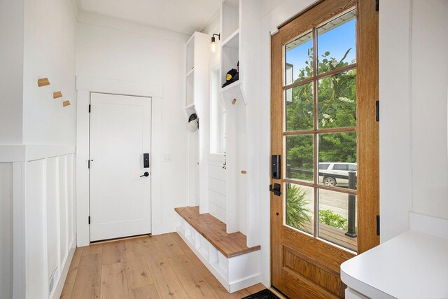 2958 S Edgar Rd, Mason, MI 48854 - mudroom with light wood-style floors and plenty of natural light