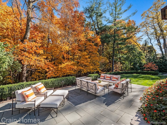 20 Hidden Rdg, Bloomfield Hills, MI 48304 - view of patio featuring an outdoor hangout area