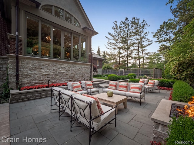 20 Hidden Rdg, Bloomfield Hills, MI 48304 - view of patio with an outdoor living space