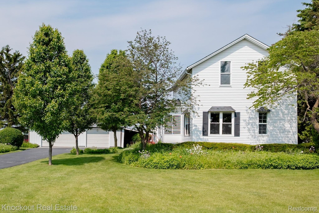 7121 Hayward Rd, Saginaw, MI 48601 - photo 1
