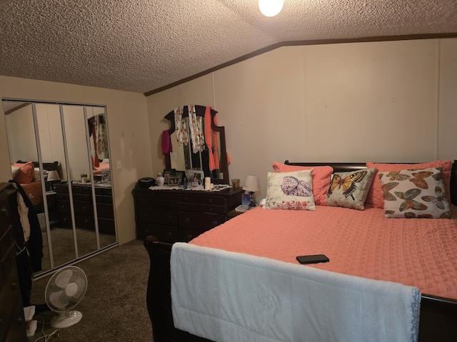 2317 Shamrock Ln, Muskegon, MI 49442 - carpeted bedroom with lofted ceiling, a textured ceiling, and a closet