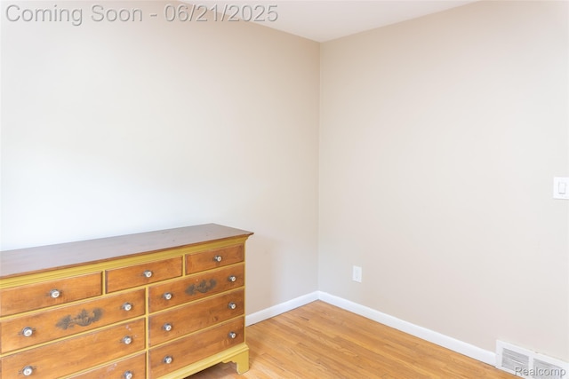 2856 Central St, Berkley, MI 48072 - bedroom with light wood-type flooring and baseboards
