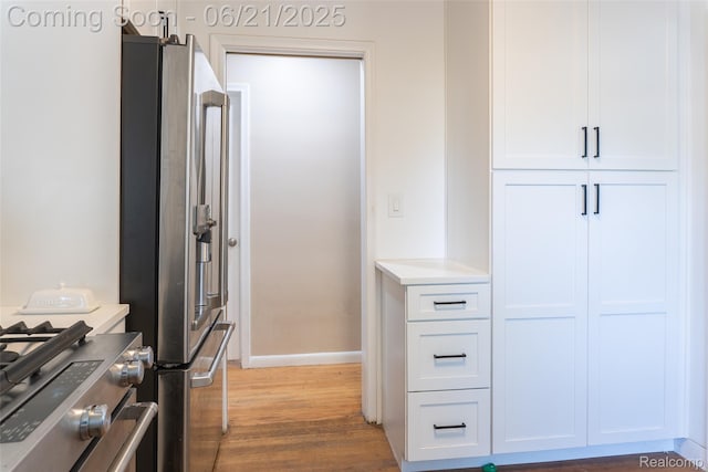 2856 Central St, Berkley, MI 48072 - corridor featuring light wood-type flooring and baseboards