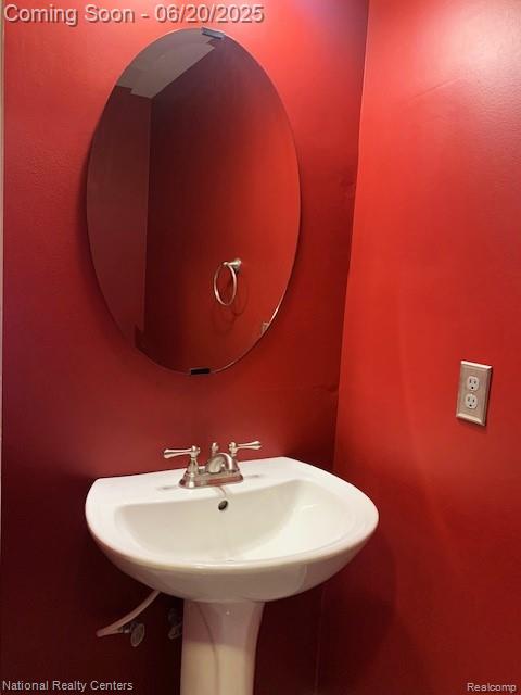 2041 N Arbor Way Dr Unit 71, Canton, MI 48188 - view of bathroom