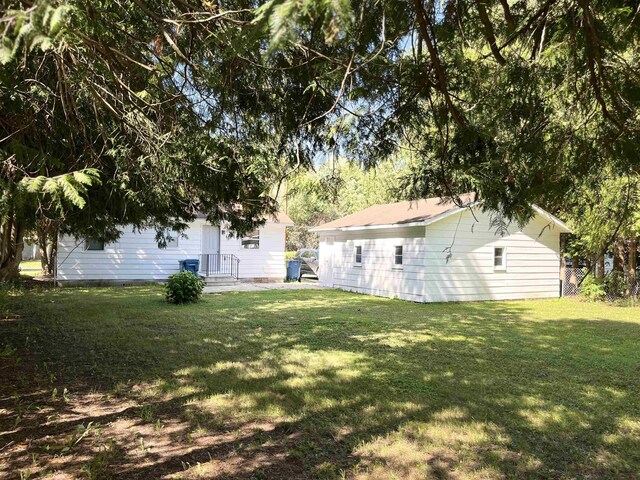 340 N St, Standish, MI 48658 - photo 17