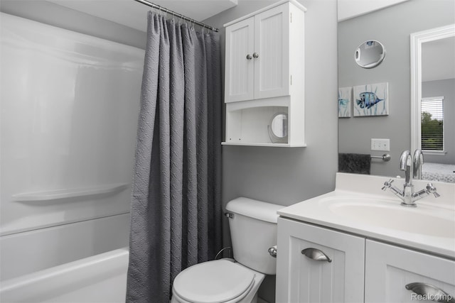 6532 Turtle Walk, Clarkston, MI 48346 - full bathroom with vanity, toilet, and shower / tub combo