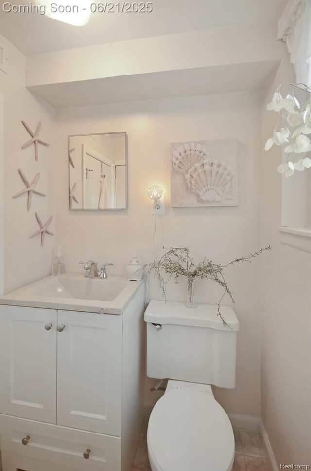 43475 Deborah Dr, Sterling Heights, MI 48313 - bathroom with vanity and tile patterned floors