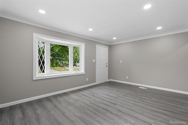 26908 Kitch St, Inkster, MI 48141 - unfurnished room with recessed lighting, wood finished floors, and baseboards
