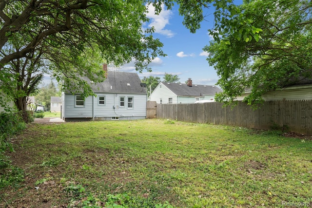 26908 Kitch St, Inkster, MI 48141 - view of yard