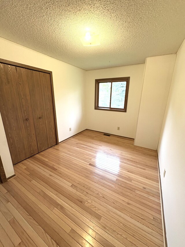 2122 Houser Rd, Holly, MI 48442