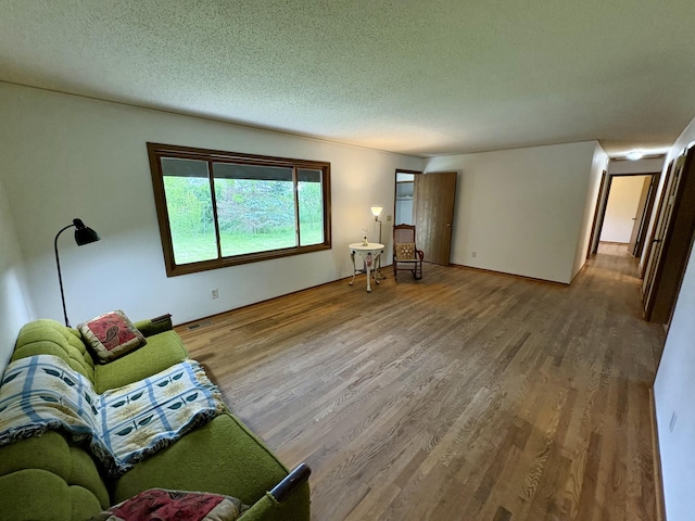 2122 Houser Rd, Holly, MI 48442