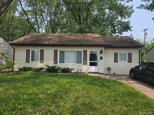 26750 Belanger St, Roseville, MI 48066 - photo 1