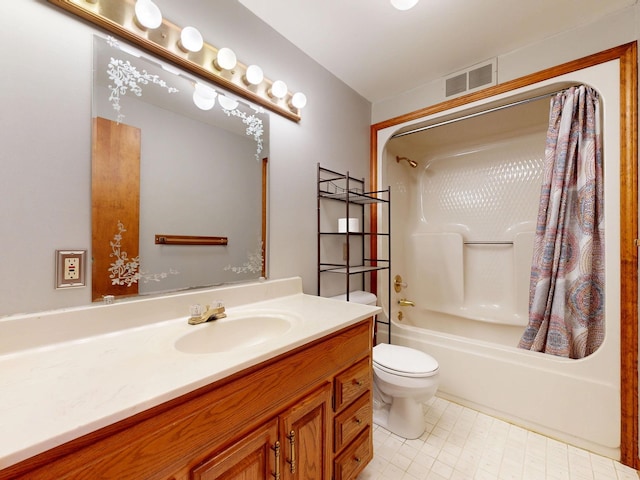 160 Wire Line Rd, Caro, MI 48723 - bathroom featuring vanity, shower / bath combo, and toilet