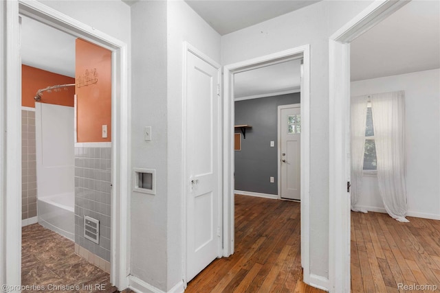 545 E Maplehurst St, Ferndale, MI 48220 - hallway featuring hardwood / wood-style floors and baseboards