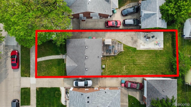 16752 Stricker Ave, Eastpointe, MI 48021 - aerial overview of property's location featuring property parcel outlined