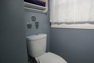 2924 Austin St, Muskegon, MI 49444 - bathroom featuring toilet