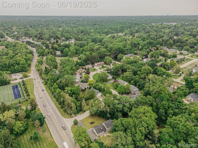 21993 Riverview Dr, Bloomfield Hills, MI 48025 - bird's eye view of a highway and a heavily wooded area