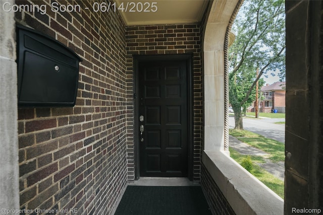 8604 La Salle Blvd, Detroit, MI 48206 - doorway to property with a porch