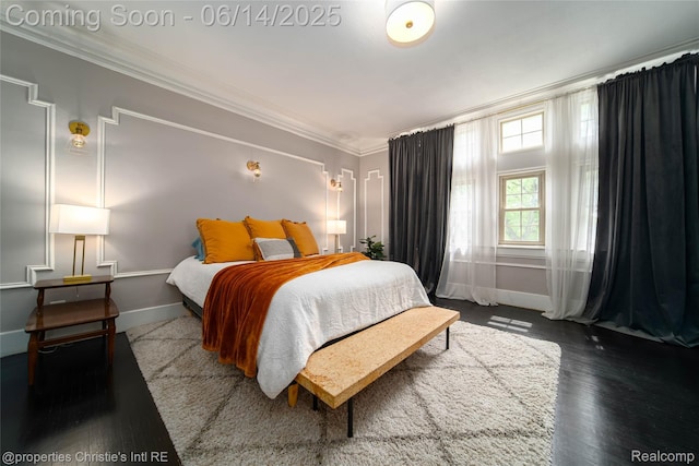8604 La Salle Blvd, Detroit, MI 48206 - bedroom featuring crown molding and wood finished floors