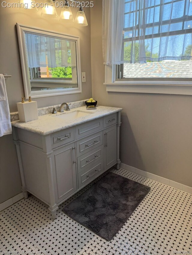 8604 La Salle Blvd, Detroit, MI 48206 - bathroom with baseboards and vanity