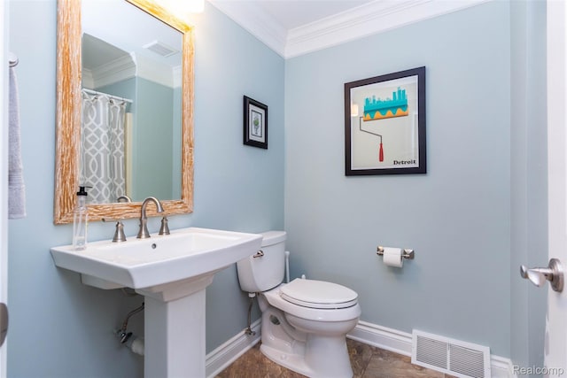 6081 Byram Lake Dr, Linden, MI 48451 - bathroom featuring ornamental molding and toilet