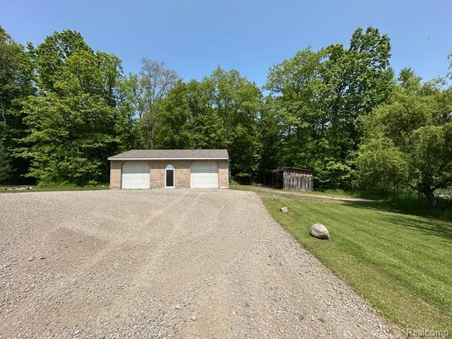 1727 Pero Lake Rd, Lapeer, MI 48446 - view of detached garage