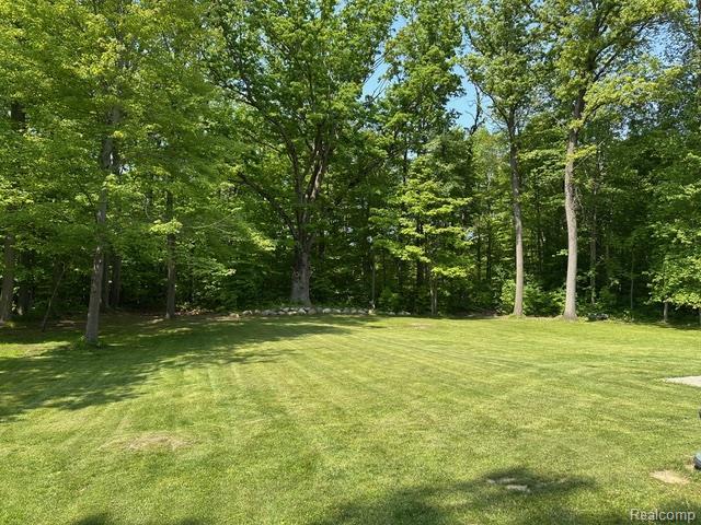1727 Pero Lake Rd, Lapeer, MI 48446 - view of grassy yard