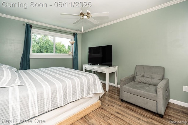 104 Manor Way Unit 1, Rochester Hills, MI 48309 - bedroom featuring baseboards, ornamental molding, wood finished floors, and a ceiling fan