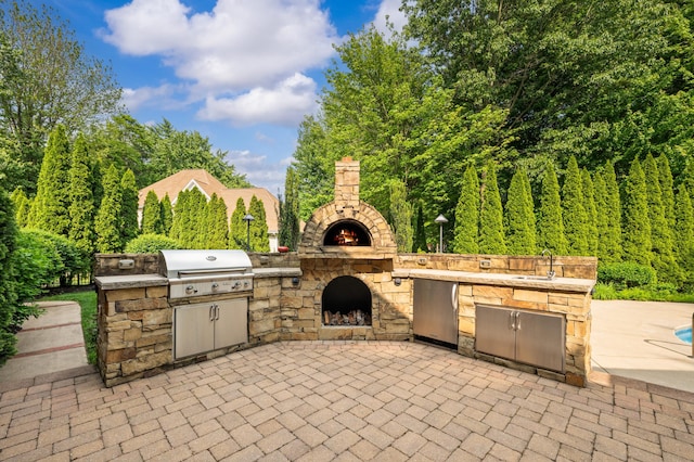 3265 Estates Dr, Saint Joseph, MI 49085 - view of patio / terrace with a sink