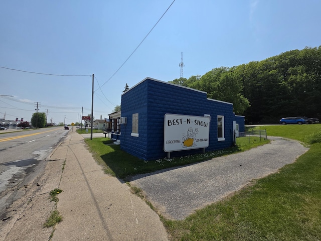 214 Arthur St, Manistee, MI 49660 - view of community sign