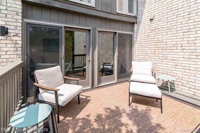 41350 Woodward Ave, Bloomfield Hills, MI 48304 - view of wooden terrace