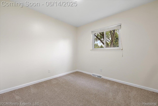 2570 Tarry Dr, Macomb, MI 48310 - unfurnished room with carpet floors and baseboards