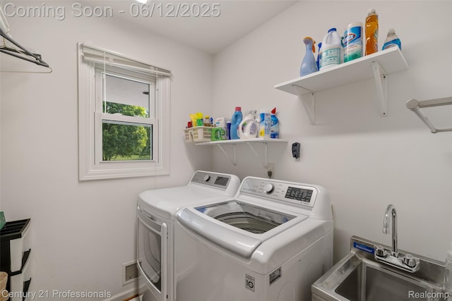 11213 Youngstree Ct, Davisburg, MI 48350 - laundry room with independent washer and dryer