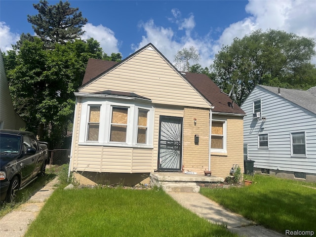 18935 Huntington Rd, Detroit, MI 48219 - photo 1