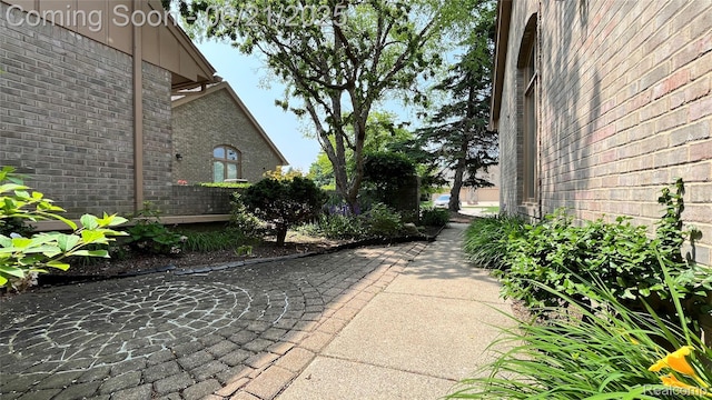 1228 Autumn Dr, Troy, MI 48098 - view of patio