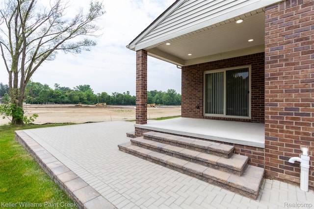 24738 Callaway Dr, Macomb, MI 48042 - view of patio / terrace