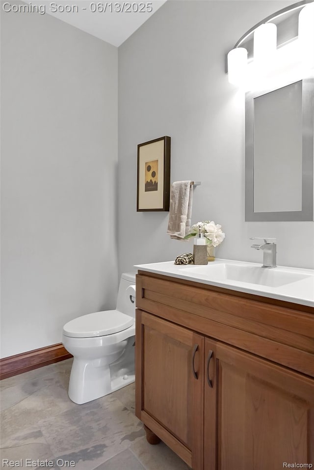 15349 Lakeside St, Plymouth, MI 48170 - half bath featuring toilet and vanity