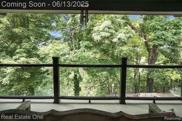 15349 Lakeside St, Plymouth, MI 48170 - view of balcony