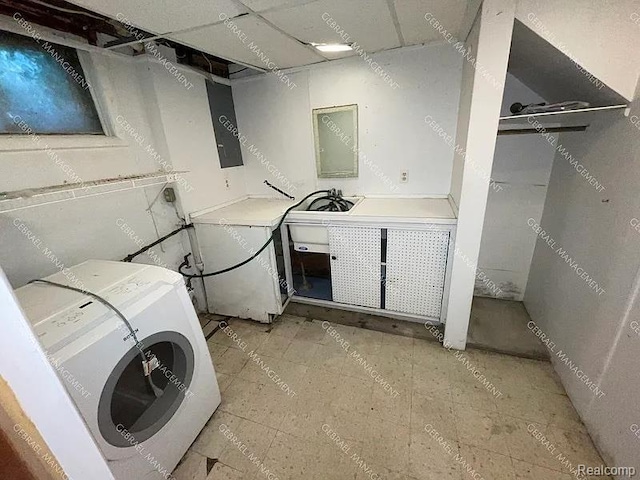 2307 Monteith St, Flint, MI 48504 - laundry area featuring washer / clothes dryer