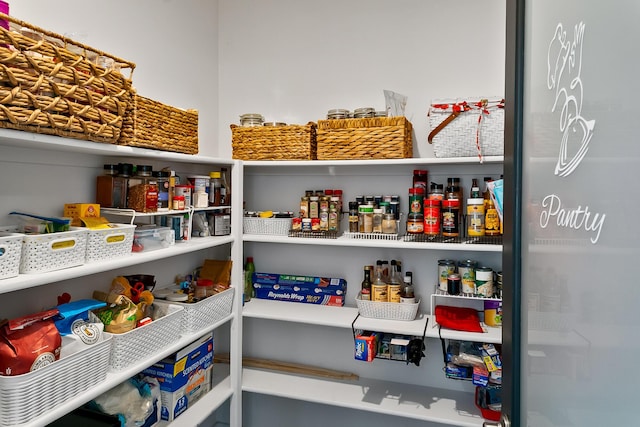 55135 Hanford Ct, Utica, MI 48316 - view of pantry
