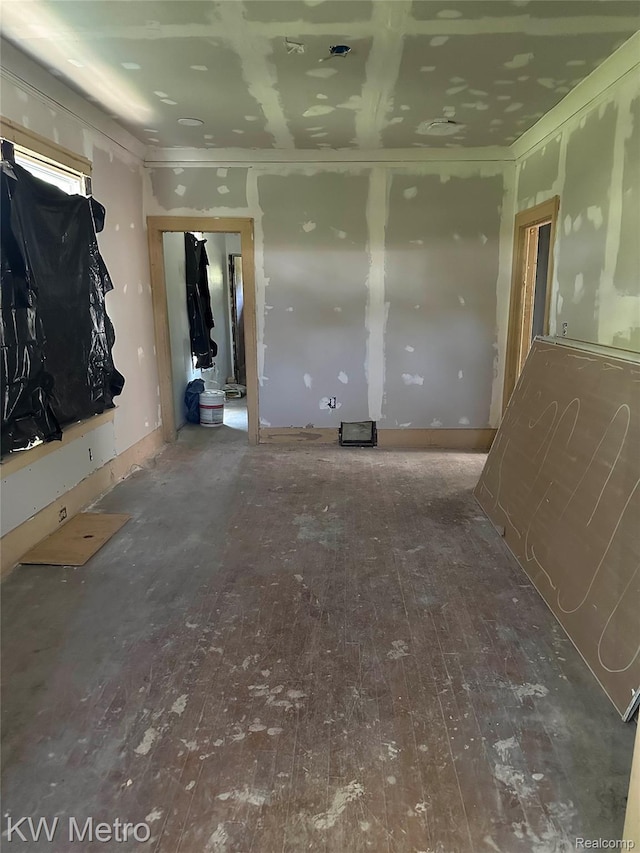 3015 Gray St, Detroit, MI 48215 - unfurnished living room featuring hardwood / wood-style floors