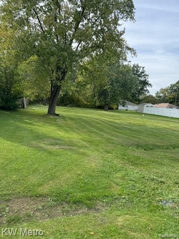 802 Oak St, Lennon, MI 48449