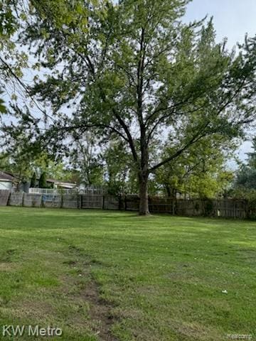 802 Oak St, Lennon, MI 48449