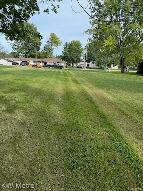 802 Oak St, Lennon, MI 48449
