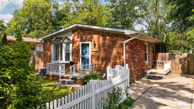 3341 Creek Dr, Ann Arbor, MI 48108 - view of front of house with brick siding