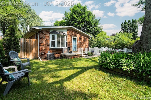 3341 Creek Dr, Ann Arbor, MI 48108 - view of outbuilding with a fenced backyard