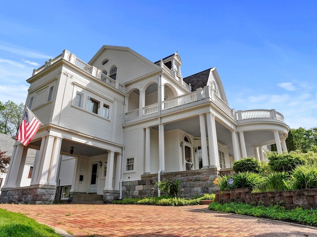 407 E Chapin St, Cadillac, MI 49601