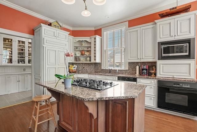 407 E Chapin St, Cadillac, MI 49601