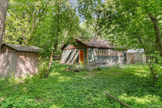 23385 Hunters Ln, Southfield, MI 48033 - view of shed