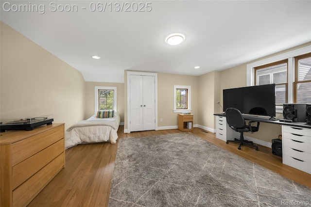 1630 W Houstonia Ave, Royal Oak, MI 48073 - bedroom with wood finished floors, a desk, a closet, baseboards, and recessed lighting